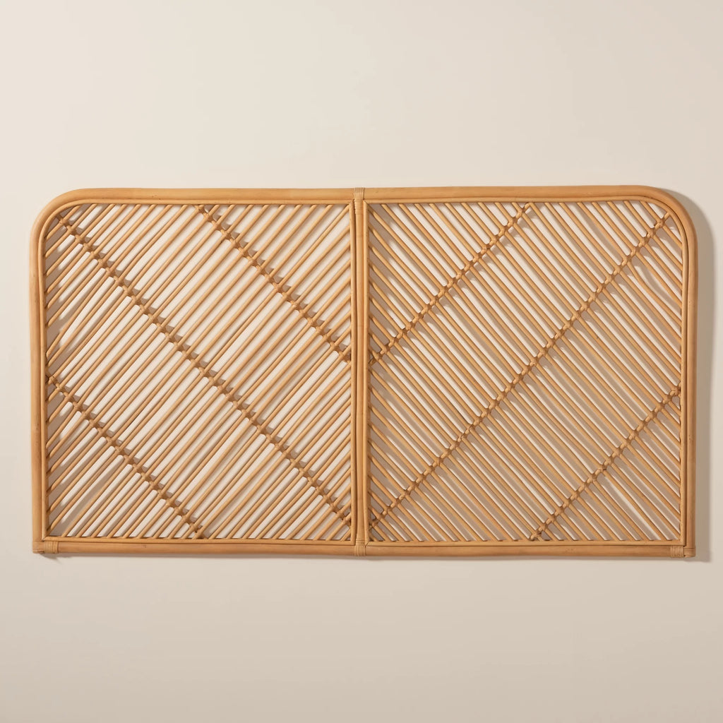 Natural Brown Rattan Queen Size Wall-Mount Headboard B51656