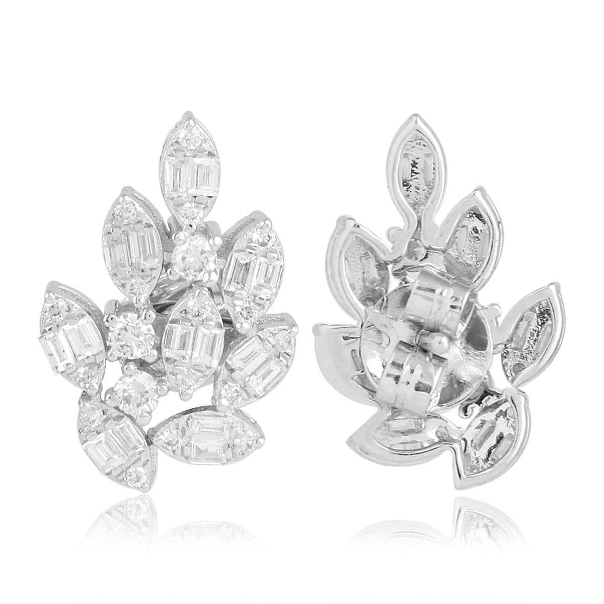 18k White Gold Diamond Stud Earrings K954172