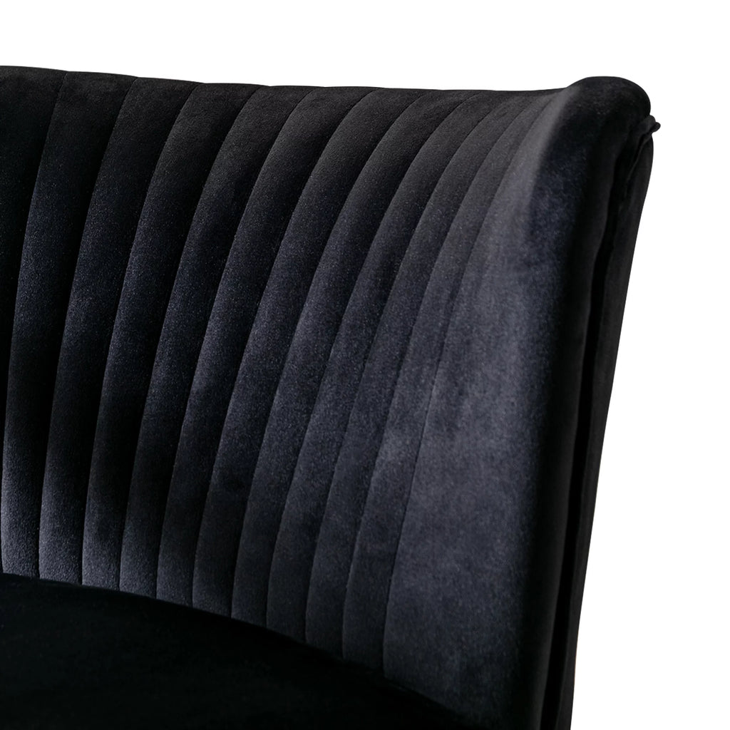 Black Tufted Velvet Accent Chair T16650