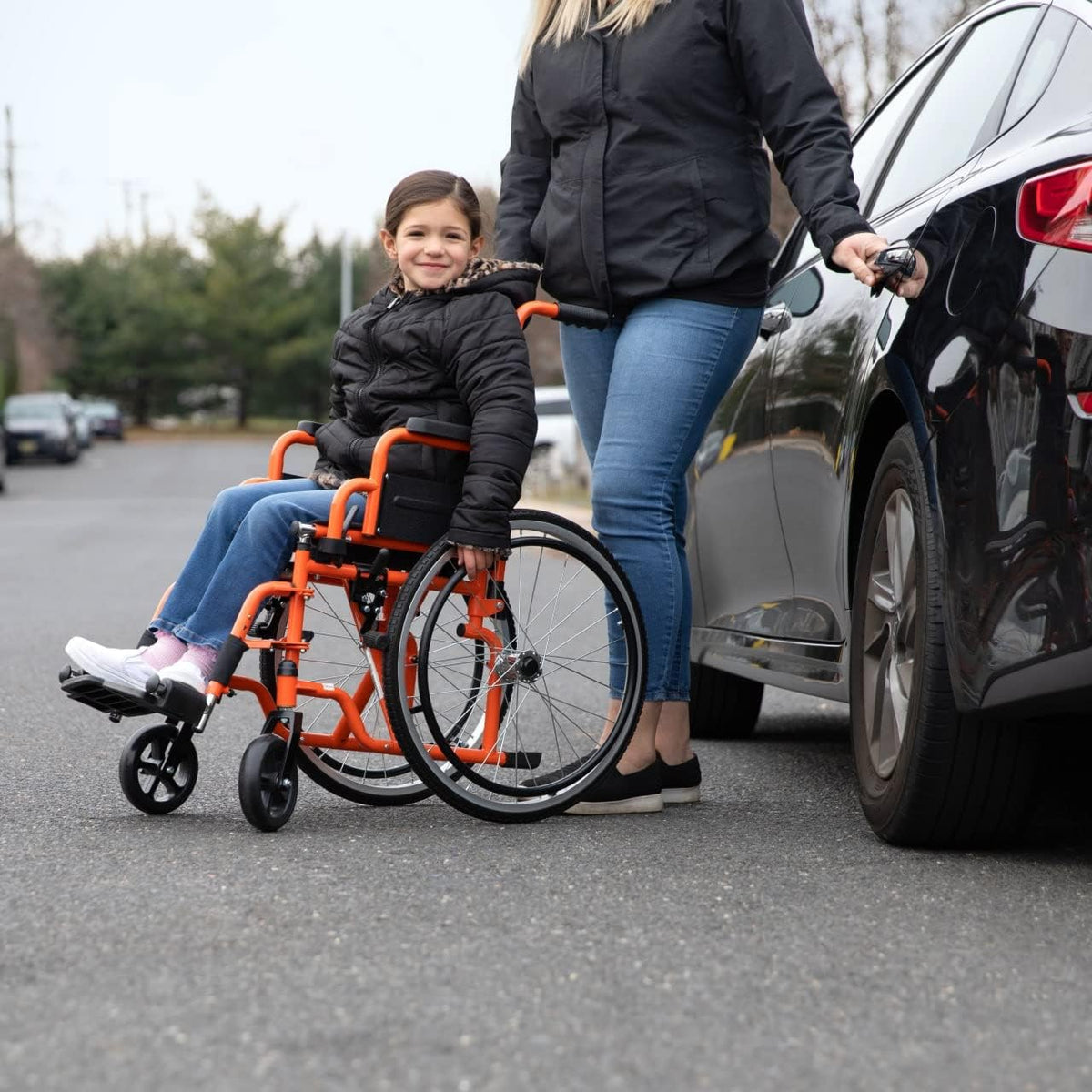 Swing-Away Leg Rests with Plastic Footplates and Padded Calf Pads Q2845