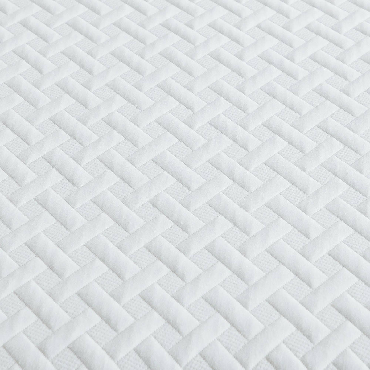 Queen Plush Gel Memory Foam Mattress I959