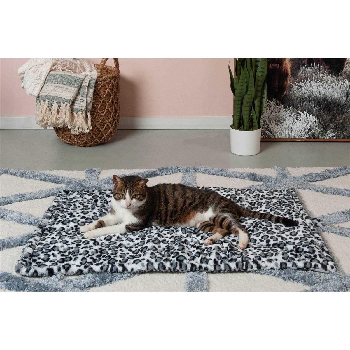 Faux Fur Self-Warming Pet Bed Mat Z284