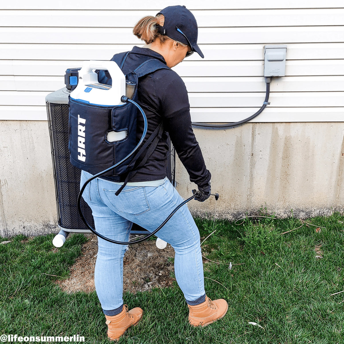 20-Volt 2 Gallon Cordless Backpack Chemical Sprayer Kit Z600105