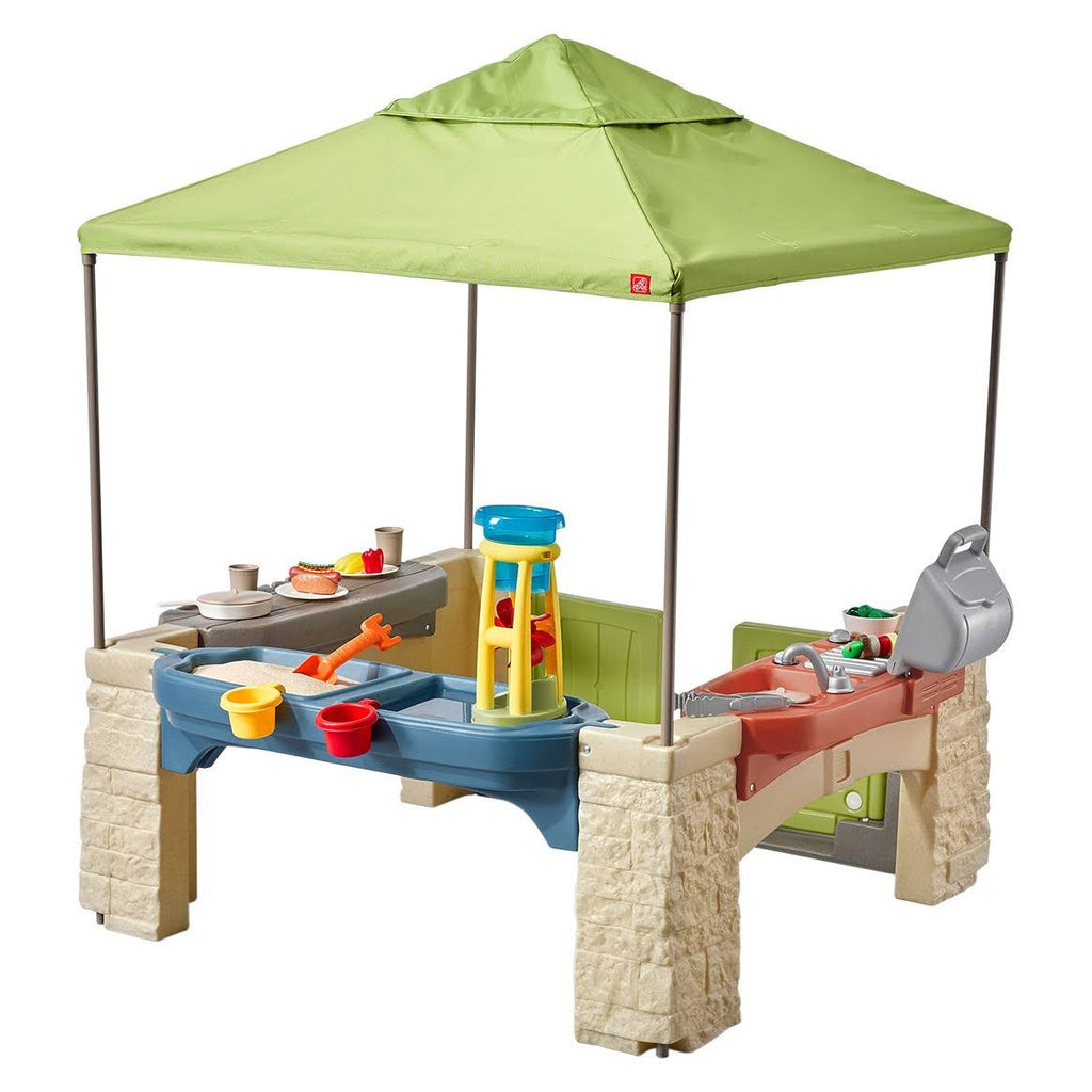 Patio with Canopy W596553