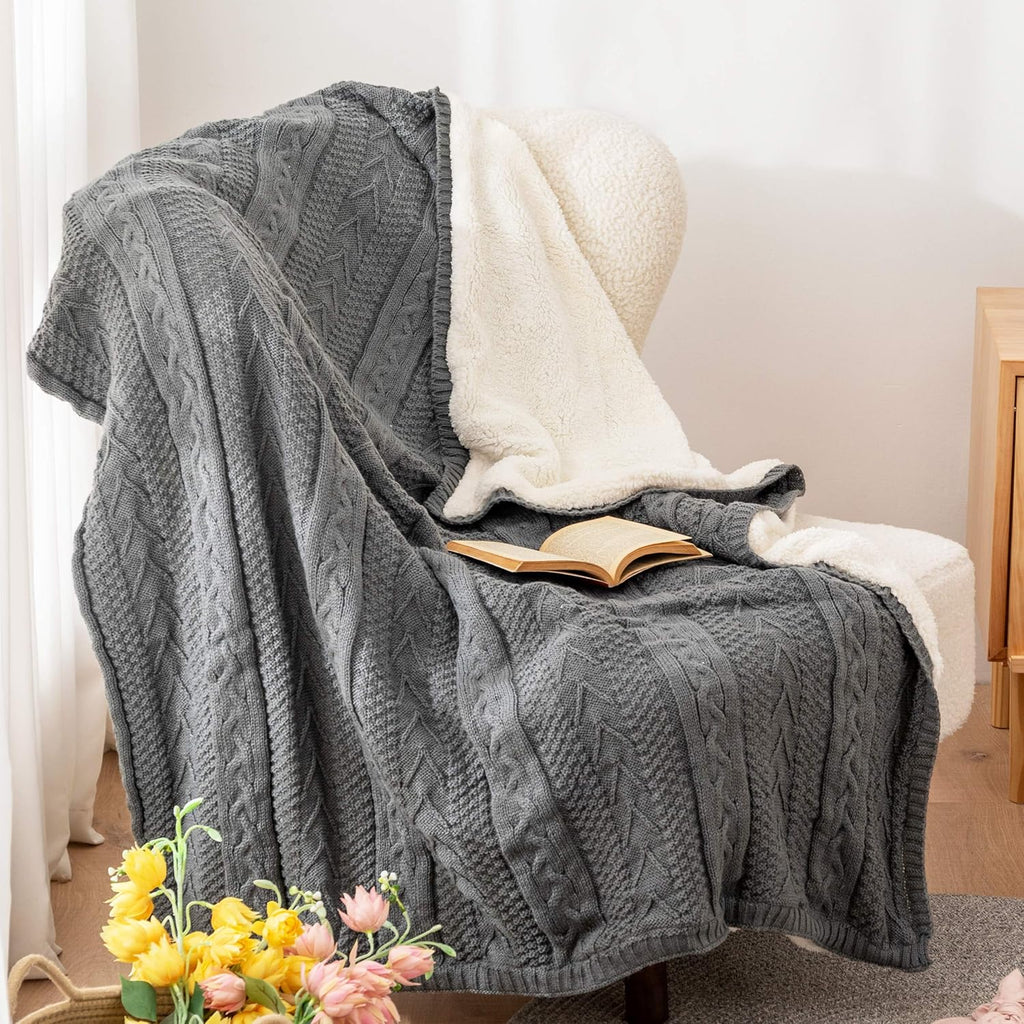 Cable Knit Sherpa Throw Blanket 50x63 Inch E793