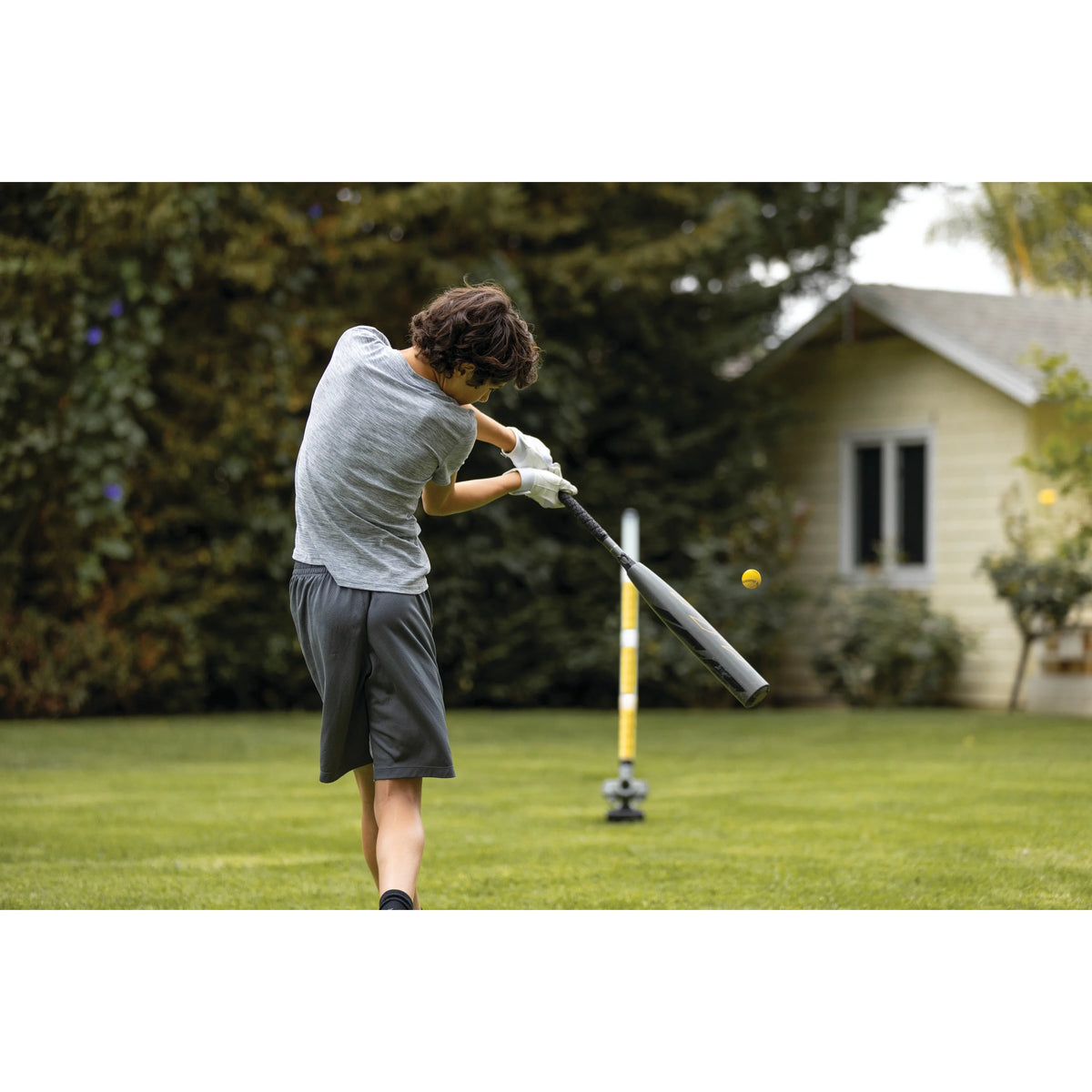 Lightweight Portable Automatic Pitching Machine with 26 Ball Capacity U65482