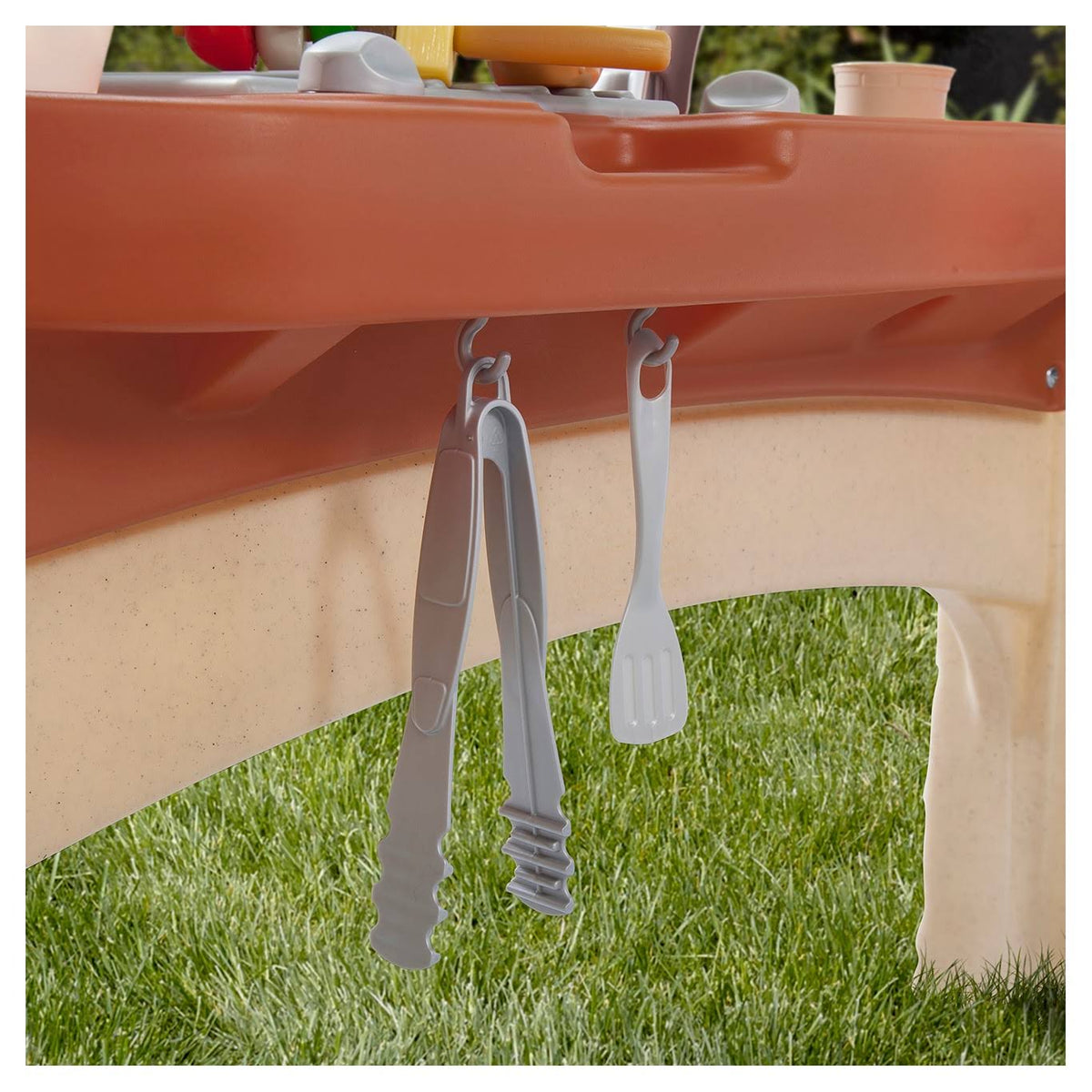 Patio with Canopy W596553