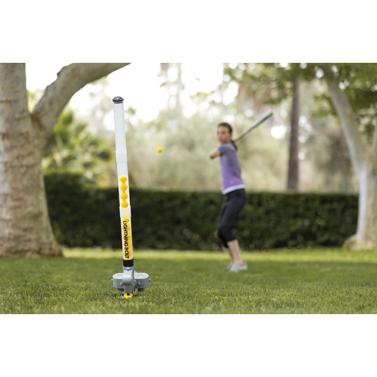 Lightweight Portable Automatic Pitching Machine with 26 Ball Capacity U65482